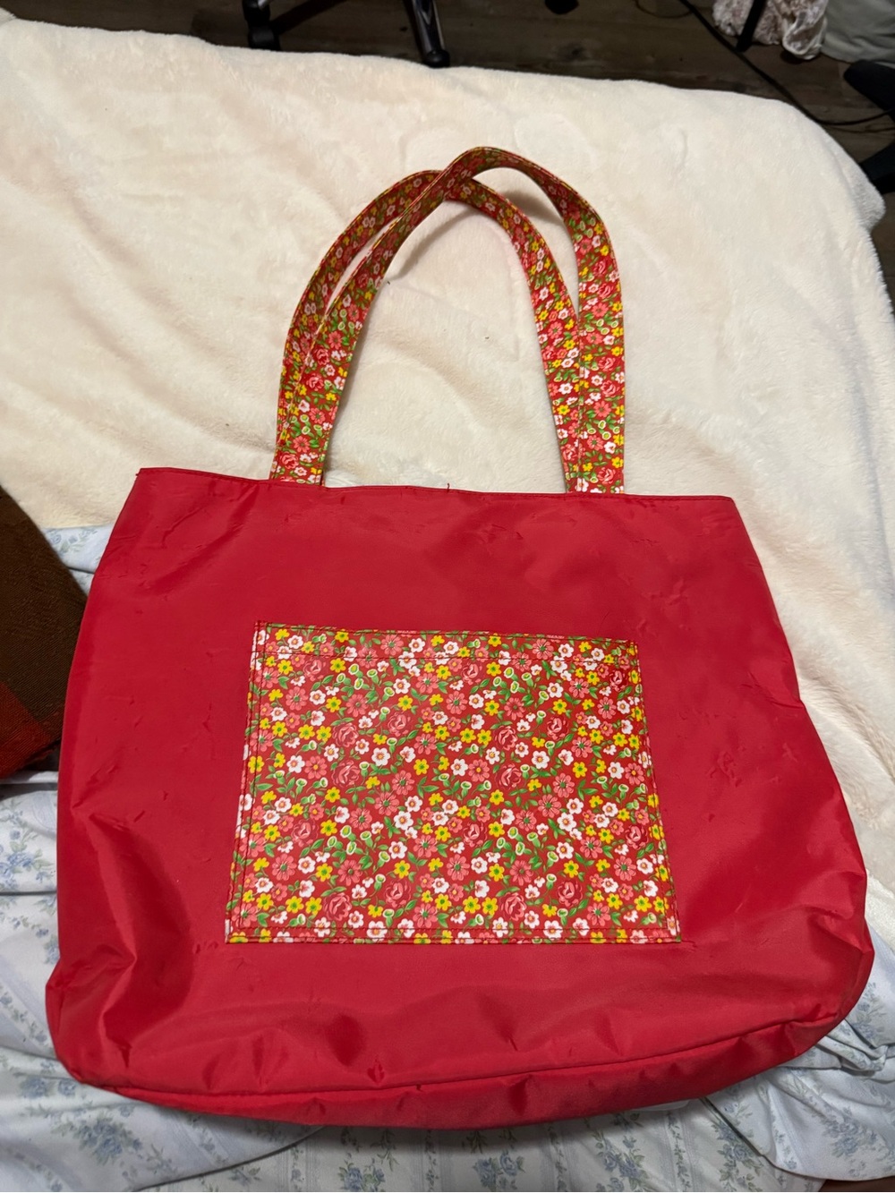 🌸 Red Floral Tote Bag